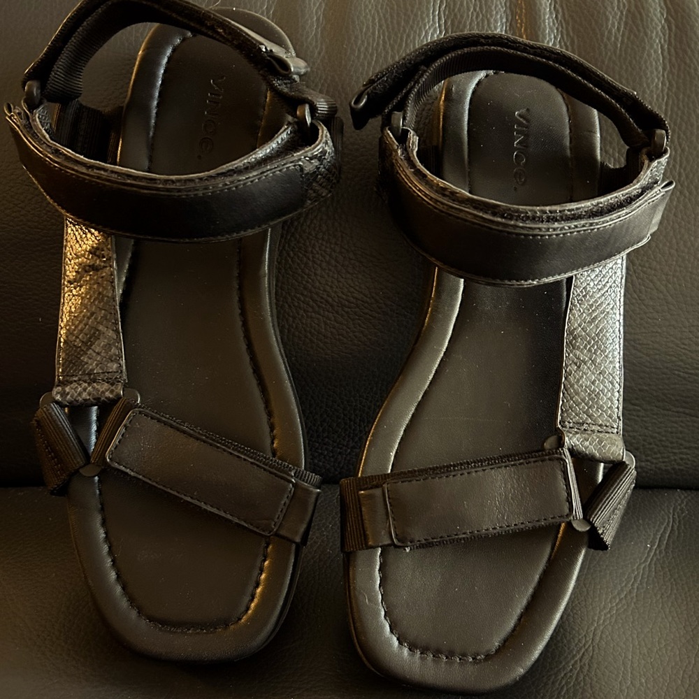 Vince black leather “dad” sandals - Sz 9.5
